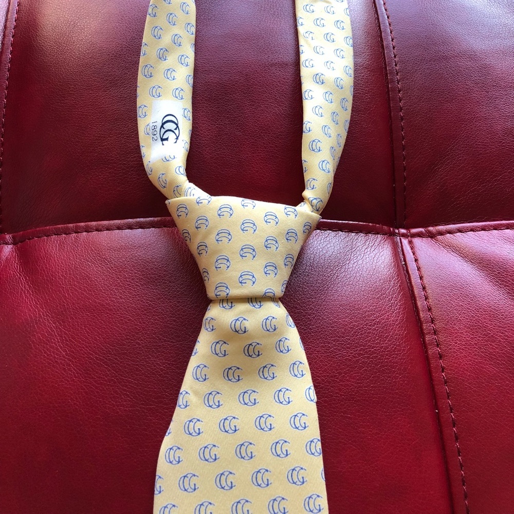 Vineyard Vines Tie - Greenwich Country Club